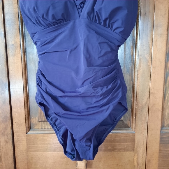 Lands' End Slendersuit Grecian Low Leg One Piece Swimsuit Blackberry 517227 - Picture 5 of 16